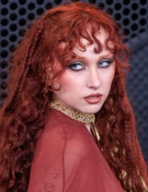 Чаппелл Рон ответила на критику ее провокационного наряда на красной дорожке «Грэмми»