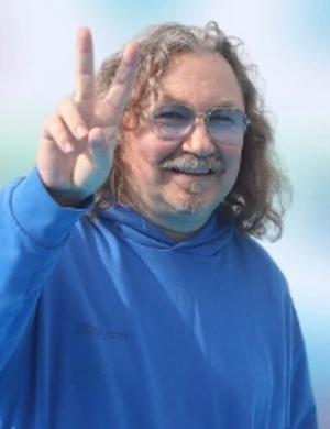 Игорь Николаев о мемах с его участием и возможности бритья усов за деньги: «Я бы с удовольствием!»