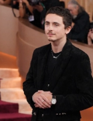 Вокруг фильма с Тимоти Шаламе разгорелся скандал: семья героя картины «Марти Суприм» унижена