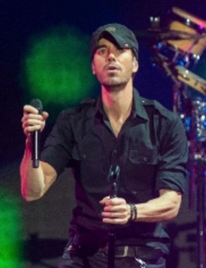 Энрике Иглесиас поделился забавным видео с младшим сыном Энрике Иглесиас поделился забавным видео с младшим сыном