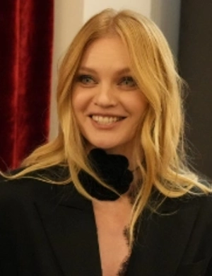 Елена Кулецкая высказалась о «пиар-романах» с Микки Рурком и Димой Биланом Елена Кулецкая высказалась о «пиар-романах» с Микки Рурком и Димой Биланом