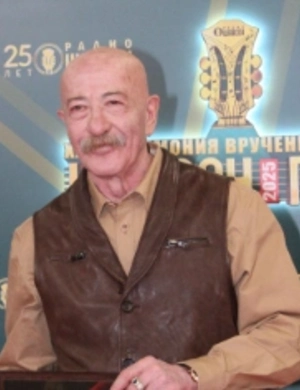 Представитель Александра Розенбаума прокомментировала состояние артиста