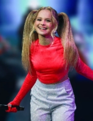 Стало известно, где и с кем певица Милана Стар проведет новогодние каникулы