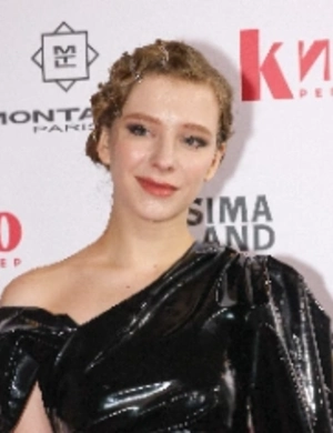 Пластический хирург прокомментировал изменения во внешности Арзамасовой Пластический хирург прокомментировал изменения во внешности Арзамасовой