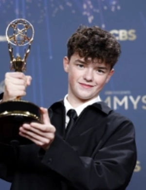 Историческая победа на «Эмми»: 15-летний Оуэн Купер — самый молодой лауреат в мужской категории