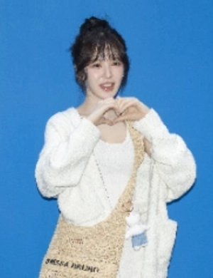 Wendy из Red Velvet отправляется в первое мировое турне после перехода в новую компанию