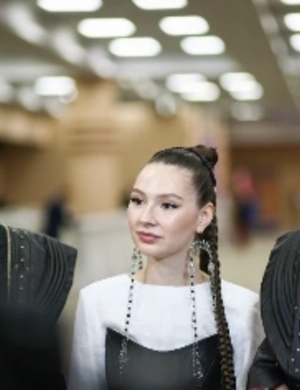 Ay Yola готовится выпустить более глубокий материал после дебютного альбома Ay Yola готовится выпустить более глубокий материал после дебютного альбома