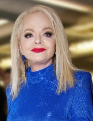 Полина Лурье отказала Ларисе Долиной в возможности пожить еще в спорной квартире Полина Лурье отказала Ларисе Долиной в возможности пожить еще в спорной квартире