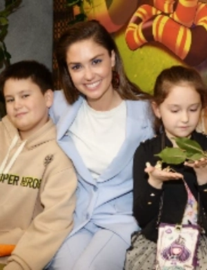 Агата Муцениеце похвасталась спортивным достижением 9-летней дочери