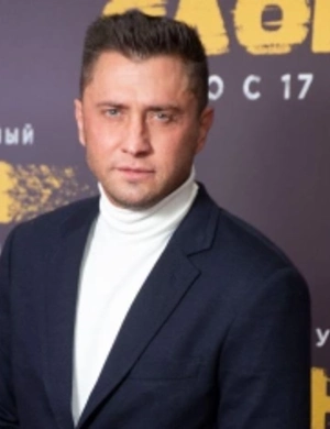 Суд вынес новое решение в споре Павла Прилучного с бывшей женой Муцениеце о сыне