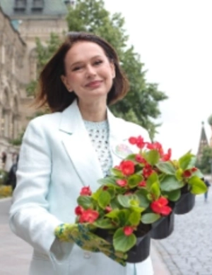 Ирина Безрукова вспомнила, как ее обидели в 15 лет из-за возраста: «Я разревелась»