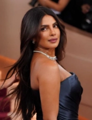 Приянка Чопра рассказала о карьерном риске в 30 лет и браке с Ником Джонасом