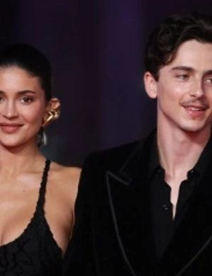 Тимоти Шаламе обескуражили вопросом о свадьбе с Кайли Дженнер