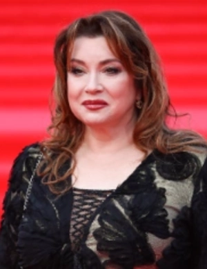 Вера Сотникова стала жертвой косметолога