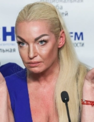 Анастасия Волочкова получила 87 миллионов рублей — и расстроилась