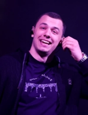 Macan удивил невесту романтическим поступком, будучи в армии