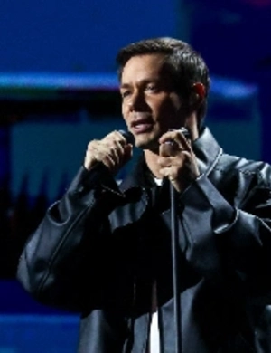 Стас Пьеха рассказал, что его отец продал квартиру мошенникам