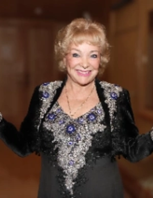 82-летняя Екатерина Шаврина представила молодого мужа
