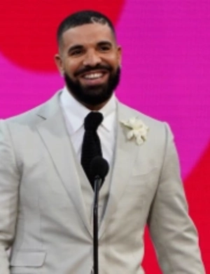 Drake возглавил рейтинг лучших R&B/хип-хоп исполнителей