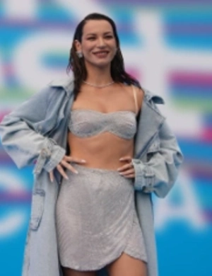 Ида Галич попала в снежную ловушку на Камчатке: окна полностью скрылись под сугробами Ида Галич попала в снежную ловушку на Камчатке: окна полностью скрылись под сугробами