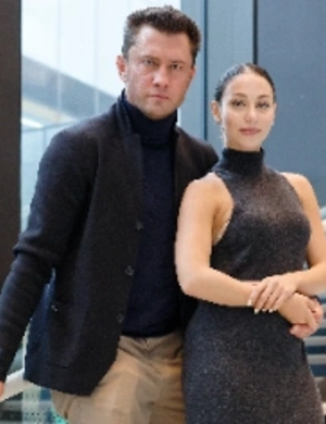 Павел Прилучный украсил дом к Новому году вместе с мамой и тещей Павел Прилучный украсил дом к Новому году вместе с мамой и тещей