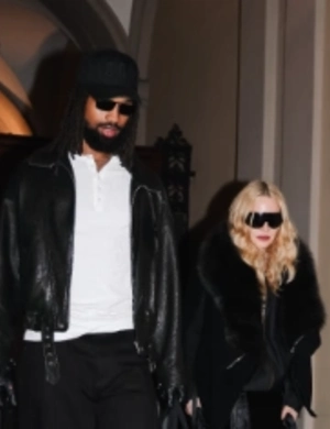 Мадонна появилась на Неделе моды с молодым бойфрендом