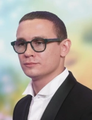 Никита Кологривый готовится к запуску певческой карьеры