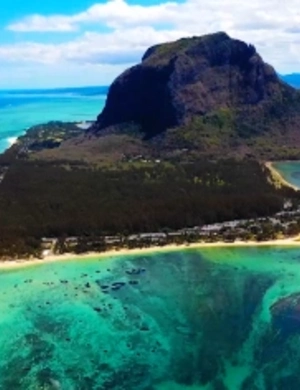 Инопланетные дюны, розовые голуби и селфи с гигантскими черепахами: «Приехали» на Маврикии!