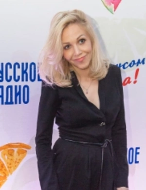 Бывшая участница «Фабрики звезд» впервые вышла замуж в 40 лет