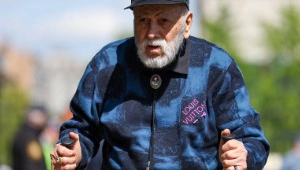 91-летний Бедрос Киркоров сбежал с больничной койки к народным целителям