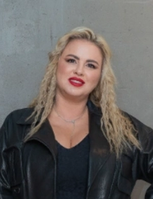 Анна Семенович разочаровалась в деревенской жизни