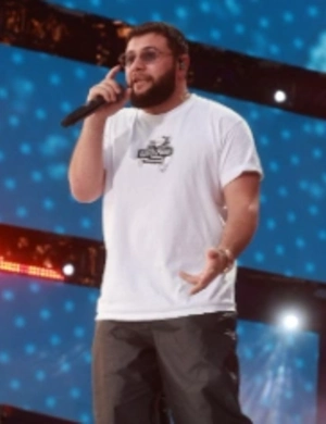 Navai прокомментировал слухи о разрыве с Анастасией Мироновой Navai прокомментировал слухи о разрыве с Анастасией Мироновой