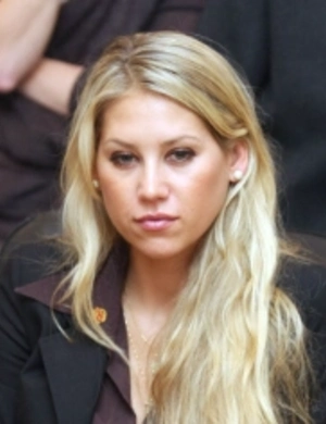 Анну Курникову впервые заметили на публике после рождения четвертого ребенка