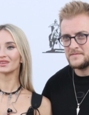 Участники музыкального дуэта Nansi & Sidorov сыграли свадьбу