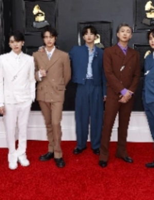 Еще не вышедший альбом BTS « ARIRANG» уже установил несколько рекордов Еще не вышедший альбом BTS « ARIRANG» уже установил несколько рекордов