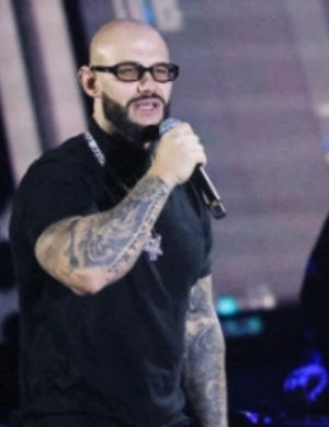 Джиган присоединился к флешмобу и показал свою внешность десятилетней давности