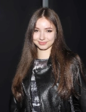 Звезда «Ворониных» Мария Ильюхина показала на предновогодних фото подросшую дочь