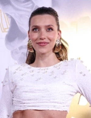 Регина Тодоренко поделилась методами распределения внимания между тремя детьми