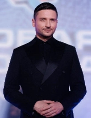 Сергей Лазарев удивил поклонников: певец показал, как доит коров