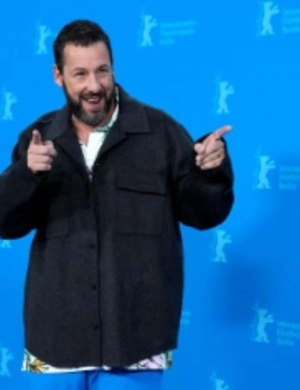 Комедийный актер Адам Сэндлер получит награду за выдающийся вклад в развитие музыки