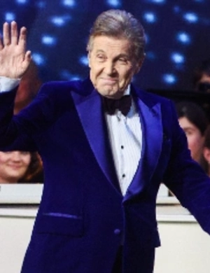 Лев Лещенко получил платиновый диск за песню «День Победы»