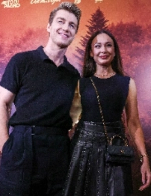 Гарифуллина преподнесла новогодний подарок Воробьеву, а затем отобрала его