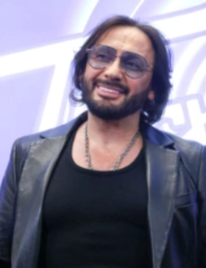 Стас Михайлов показал архивное фото и стихи к 65-летию брака родителей: «Железная свадьба»