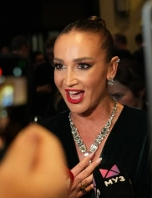 Ольга Бузова о главном заблуждении молодых артистов: «Вспыхивают на звездном небоскребе и пропадают» Ольга Бузова о главном заблуждении молодых артистов: «Вспыхивают на звездном небоскребе и пропадают»