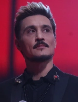 Дима Билан трогательно почтил память Сергея Есенина в годовщину смерти поэта