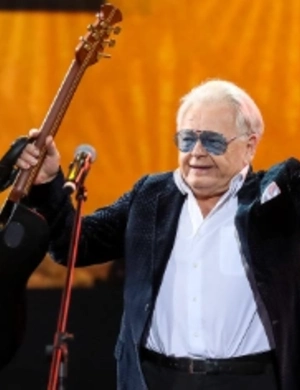 МУЗ-ТВ поздравляет Юрия Антонова с днем рождения