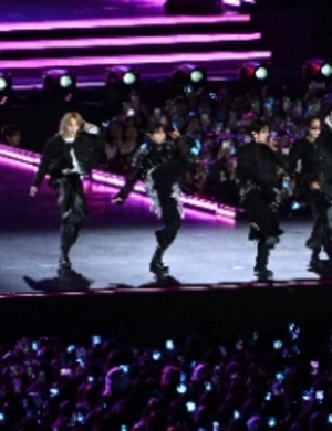 BTS представили долгожданный клип на песню «Hooligan»