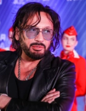 Стас Михайлов объяснил, зачем снимает фильм о себе Стас Михайлов объяснил, зачем снимает фильм о себе