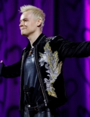 SHAMAN признался в проблемах со слухом на концерте в Екатеринбурге