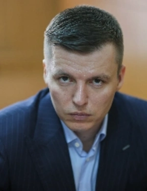 Артем Чекалин перед судом сообщил детям, что может не вернуться домой Артем Чекалин перед судом сообщил детям, что может не вернуться домой